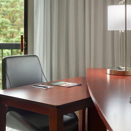 Courtyard By Marriott Raleigh Cary Ξενοδοχείο Εξωτερικό φωτογραφία