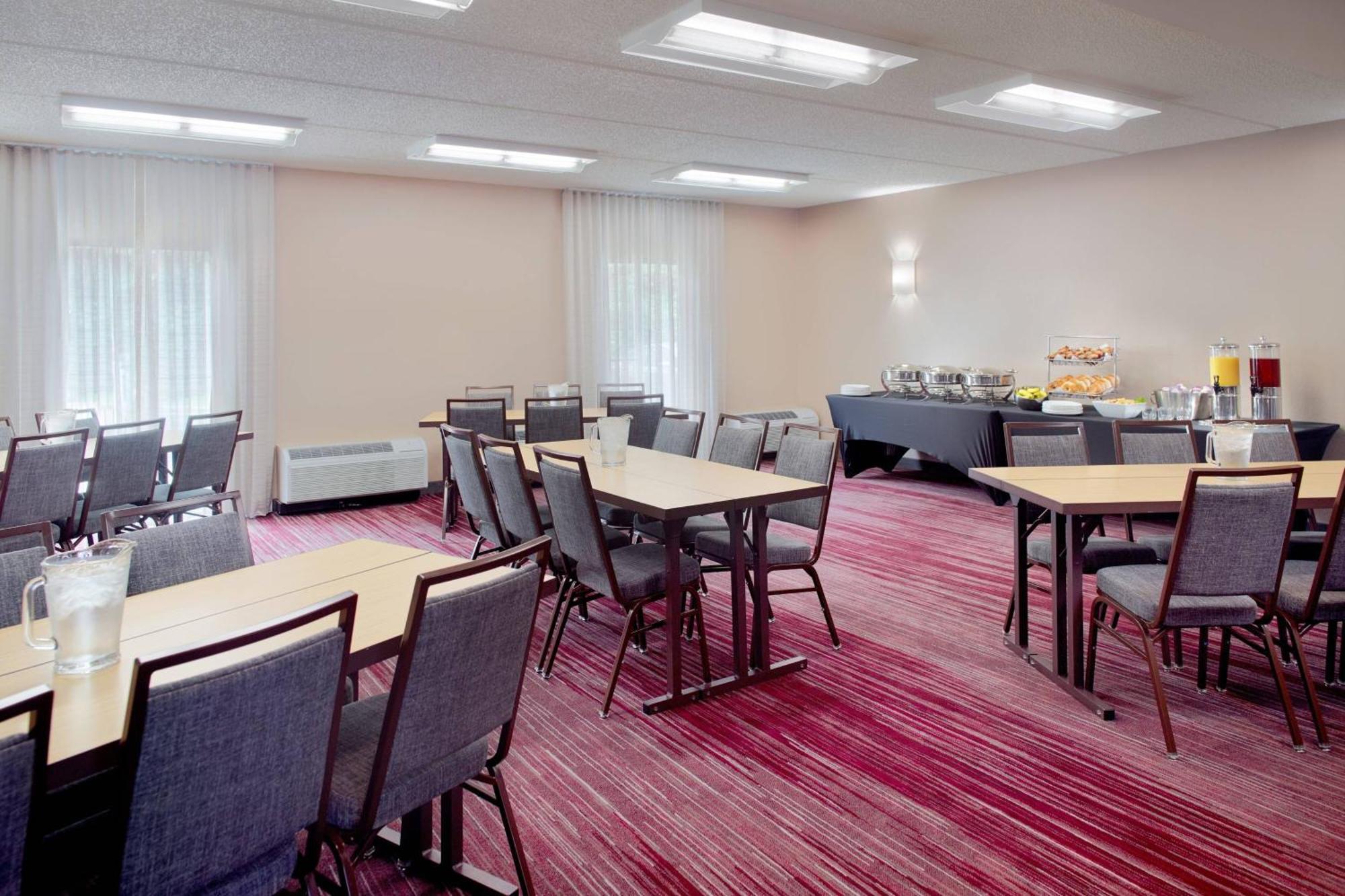 Courtyard By Marriott Raleigh Cary Ξενοδοχείο Εξωτερικό φωτογραφία